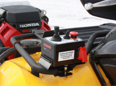 Souffleuse à neige professionnelle BERCOMAC 48" (122 cm) Moteur Vanguard 14HP