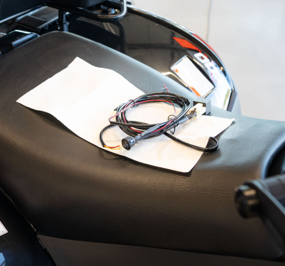 SHARK HEATED SEAT, SCOOTER/ATV/MOTORCYCLES