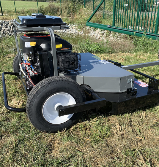 SHARK LAWN MOWER 117CM