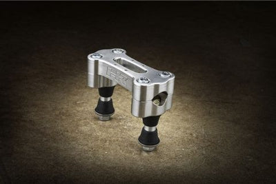 HOUSER RACING UNIVERSAL HANDLE BAR CLAMP 010710
