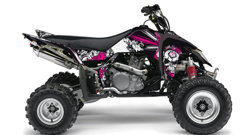 Laden Sie das Bild in Galerie -Viewer, SUZUKI 450 LTR ATV TRASH GRAPHIC KIT BLACK PINK
